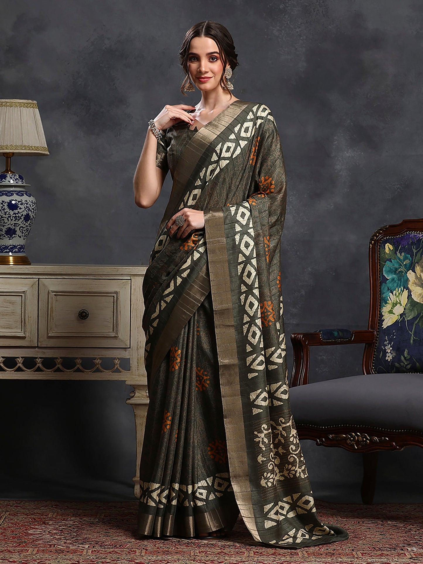 Women's Silk Blend Blue Printed Designer Saree With Blouse Piece