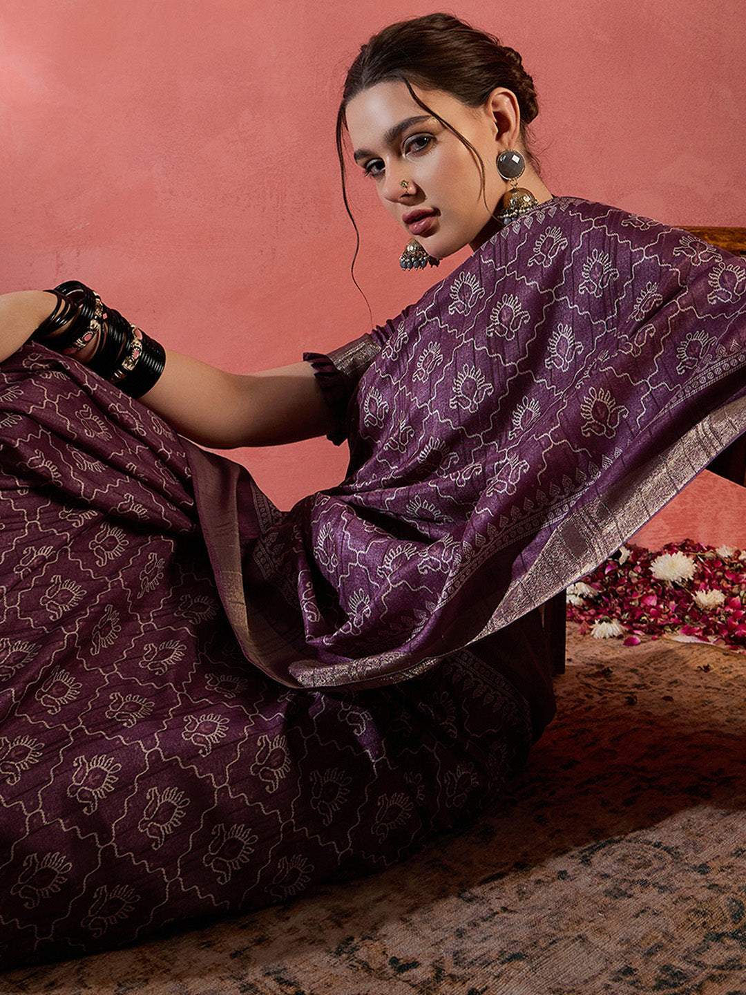 Women's Silk Blend Magenta Printed Designer Saree With Blouse Piece