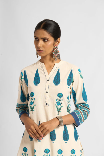 Laiqa Kurta Set