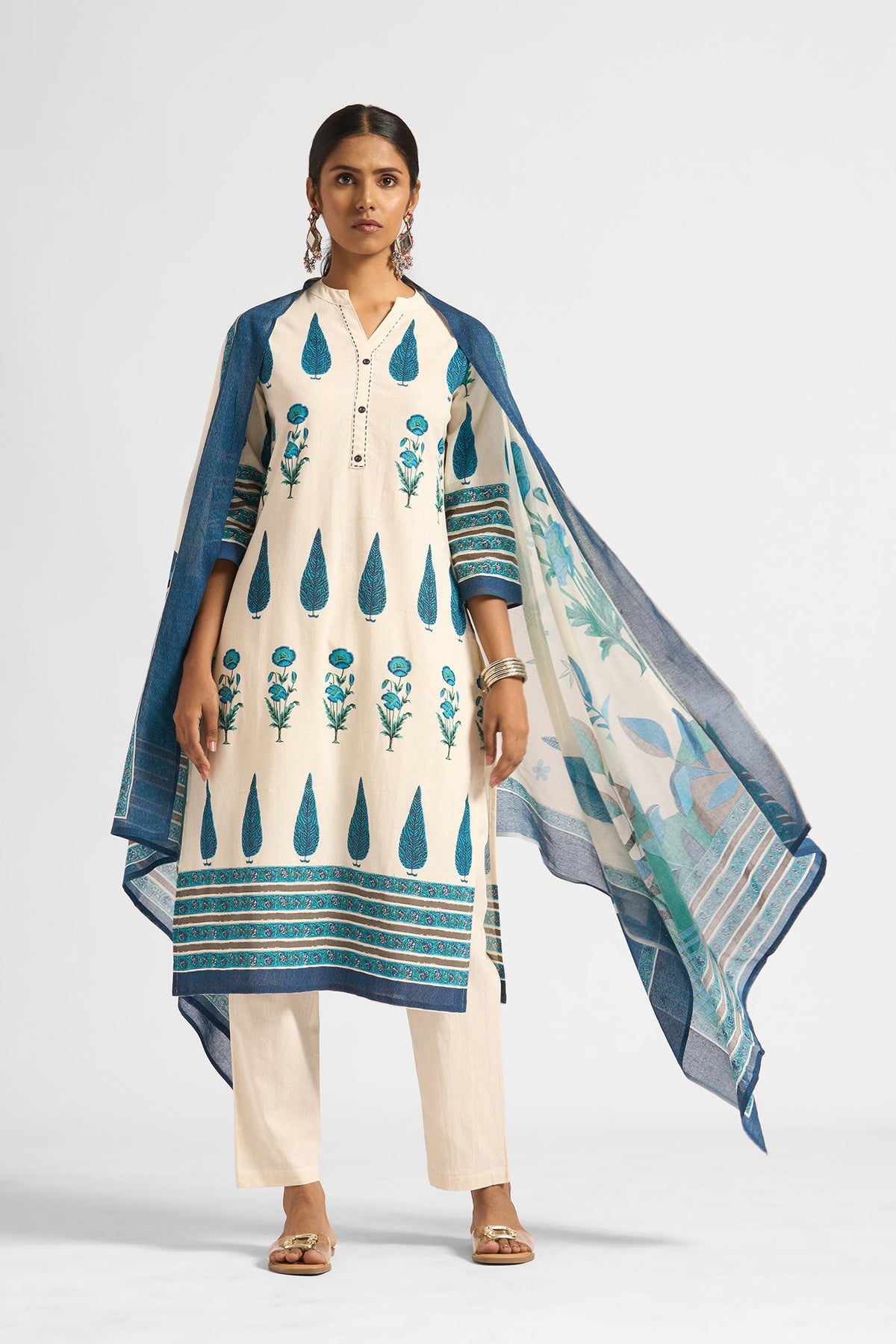 Laiqa Kurta Set