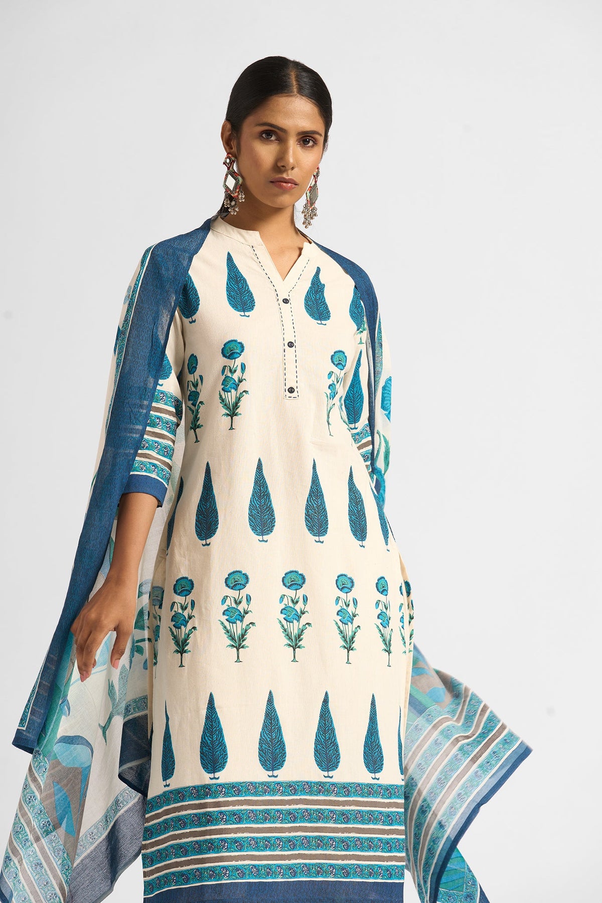 Laiqa Kurta Set