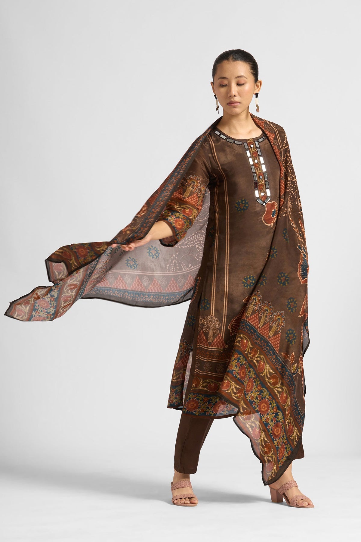 Ruzain Kurta Set