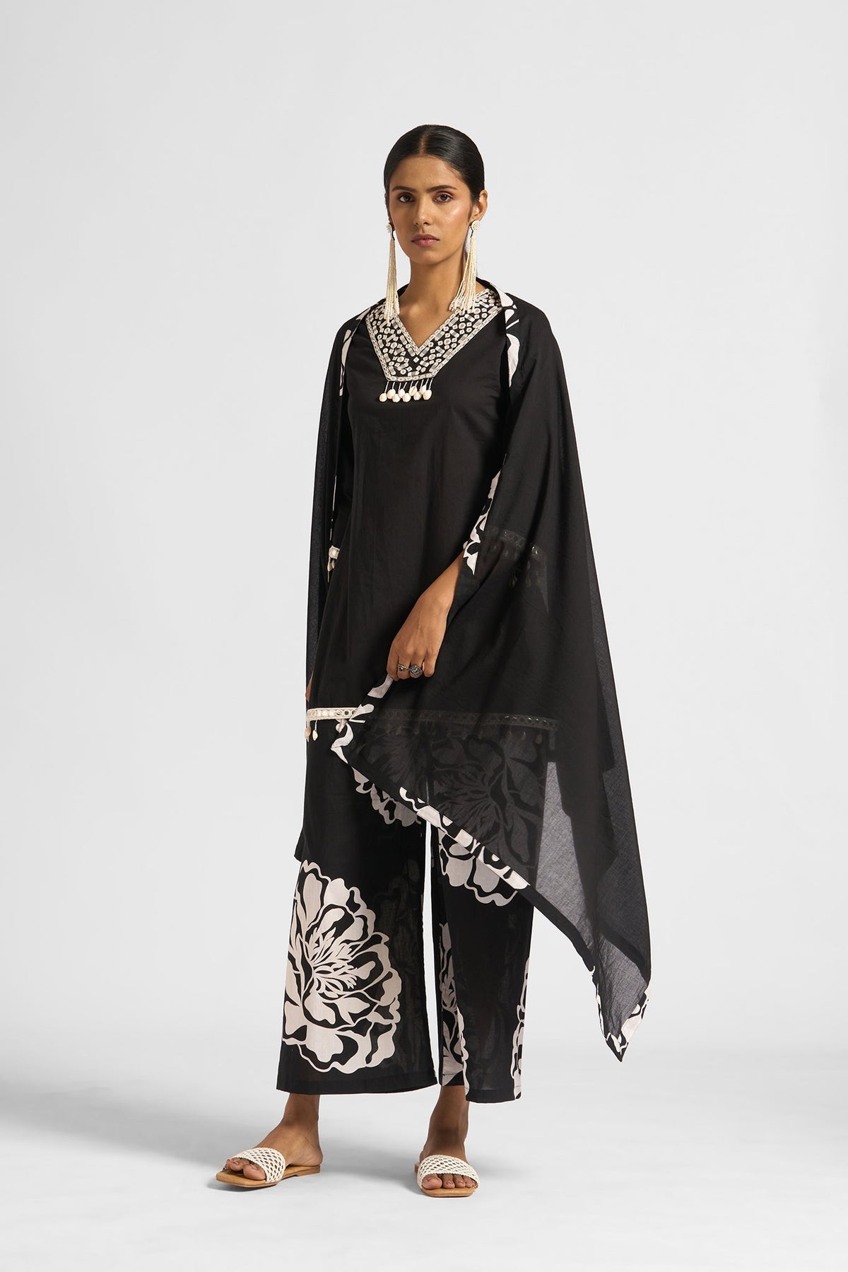 Zareena Kurta Set