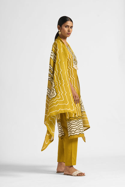 Awaiz Kurta Set