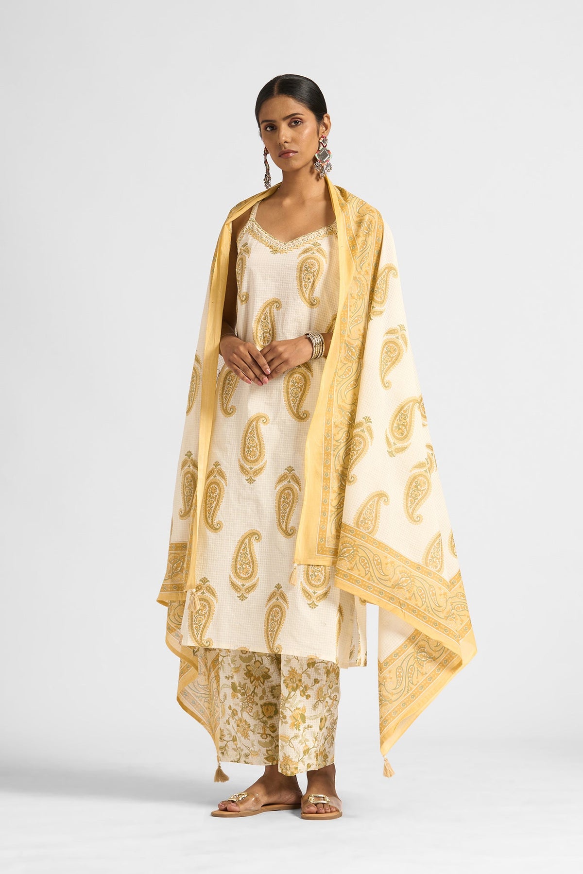 Nashwa Kurta Set