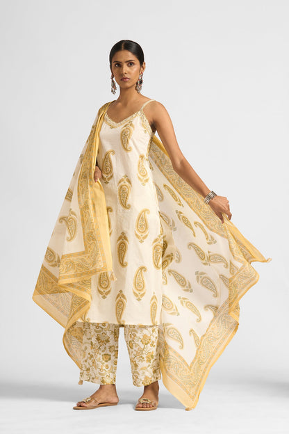 Nashwa Kurta Set