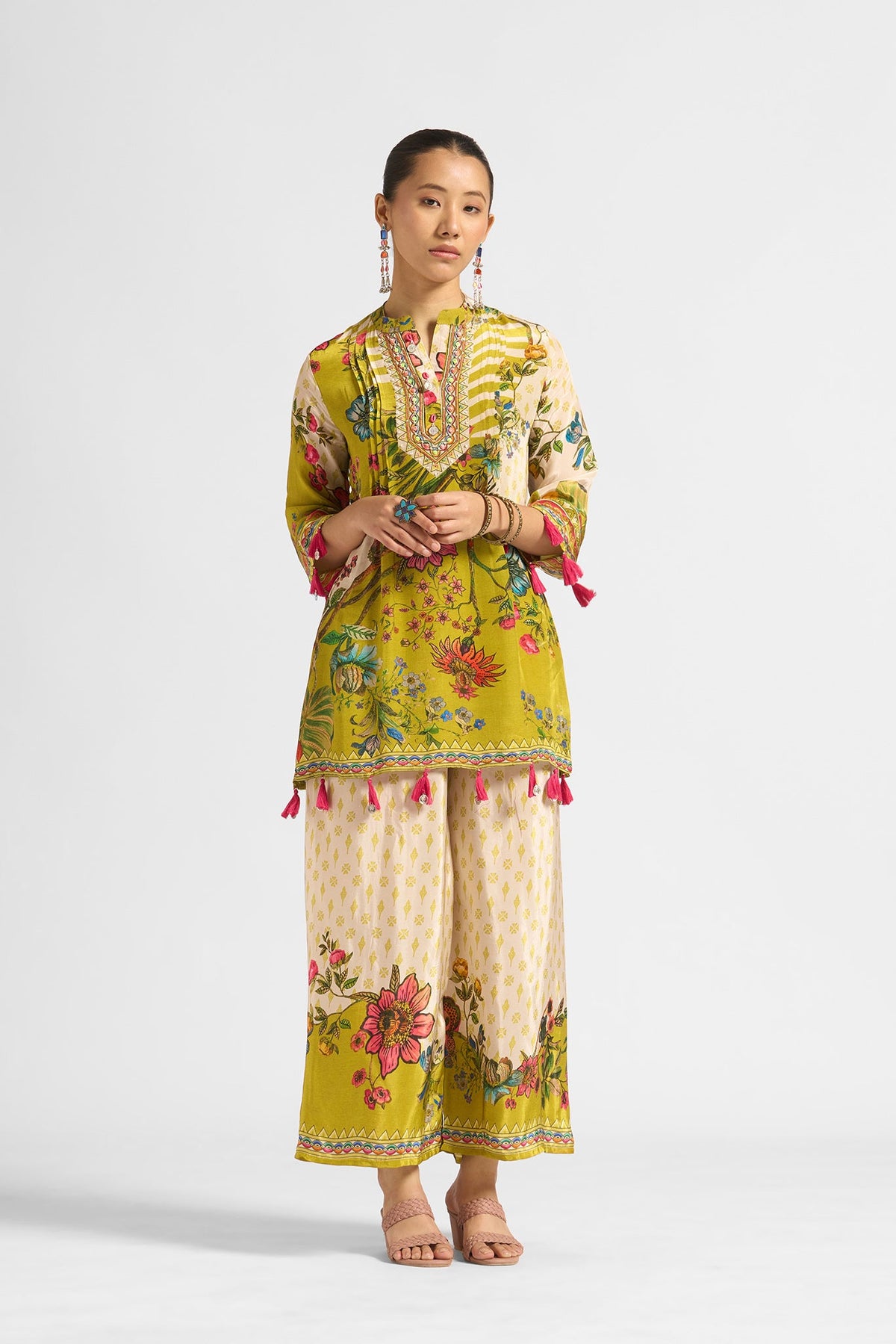 Tahaana Kurta Set