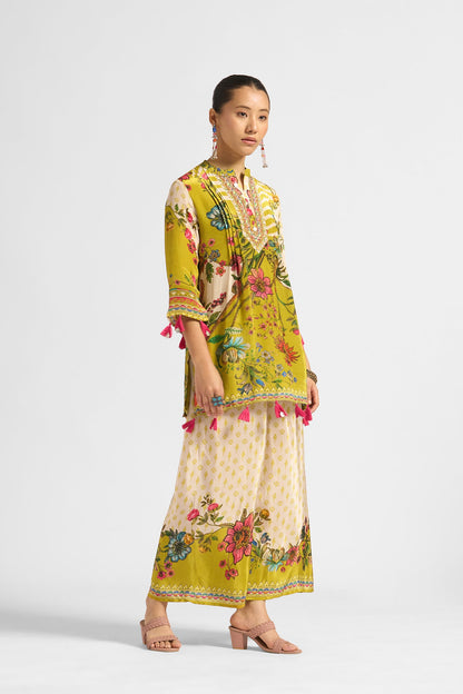 Tahaana Kurta Set