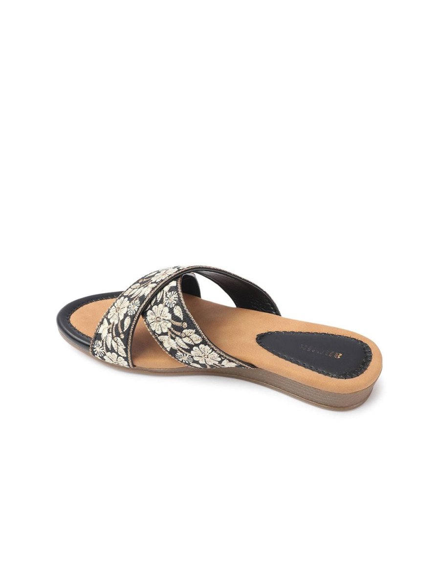 Dhiyona AK Women Embroidered Open Toe Flats