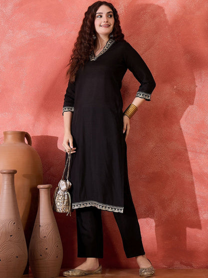Embroidered V-Neck Thread Work Straight Kurta With Trousers