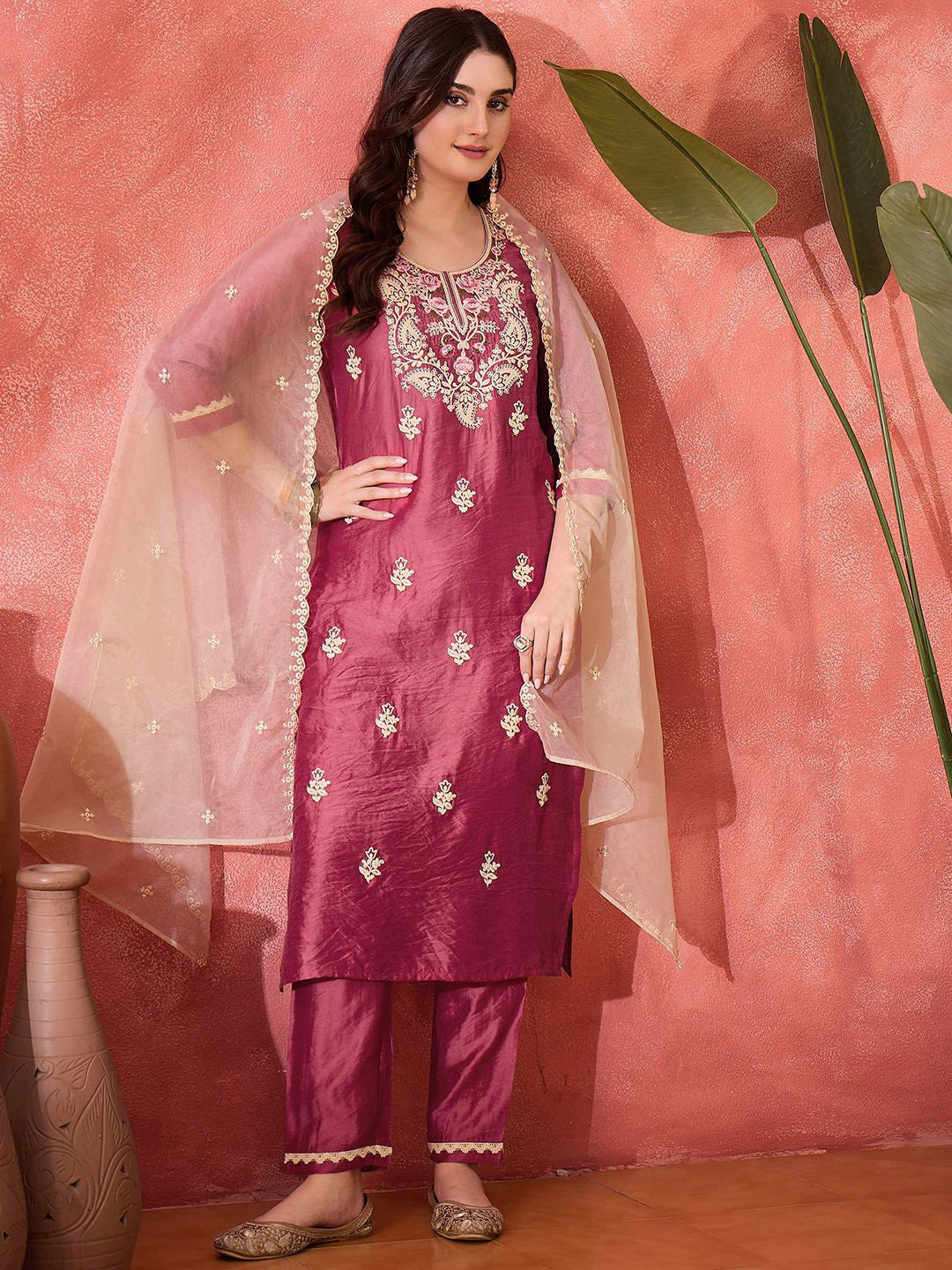 Dhiyona SN Women Embroidered Straight Kurta & Trousers With Dupatta