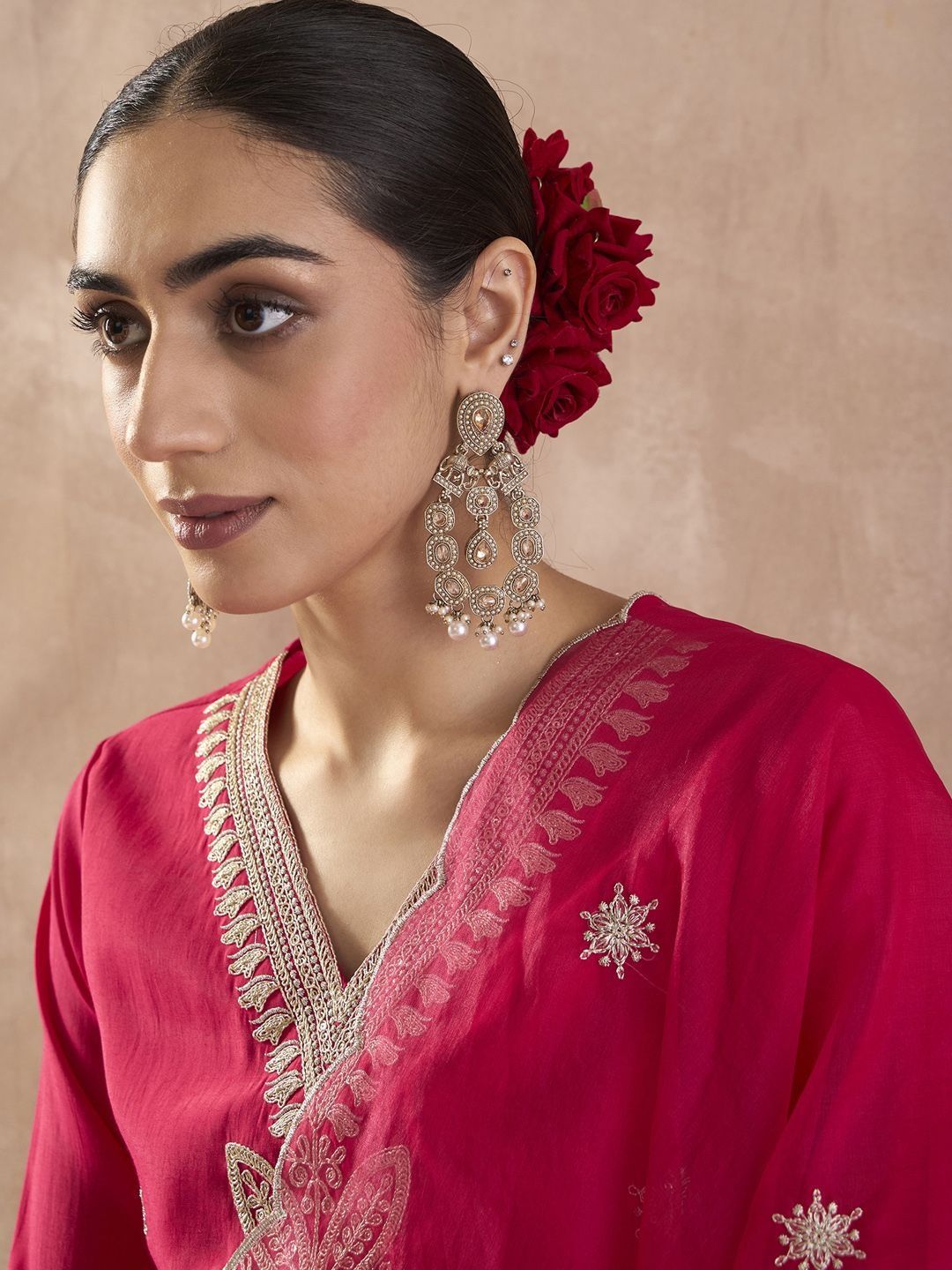 Ethnic Motifs Embroidered Thread Work Straight Kurta With Trousers & Dupatta