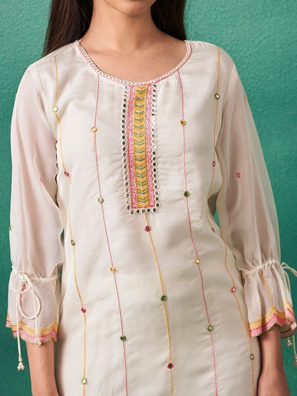 Women Floral Embroidered Regular Mirror Work Kurta with Trousers & With Dupatta