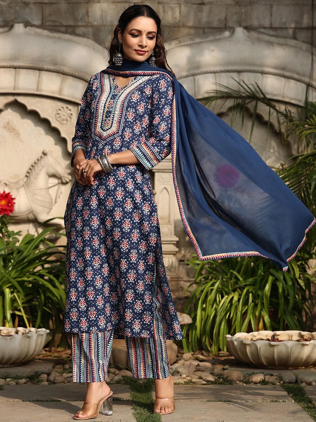 Dhiyona RR Women's Printed Regular Mirror Work Pure Cotton Kurta with Trousers & With