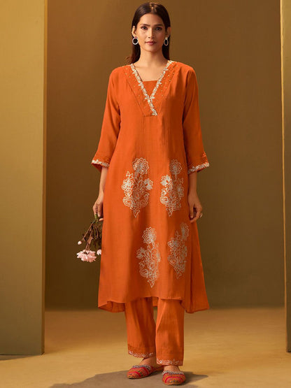 Dhiyona IE Floral Embroidered Square Neck Tunic & Trousers