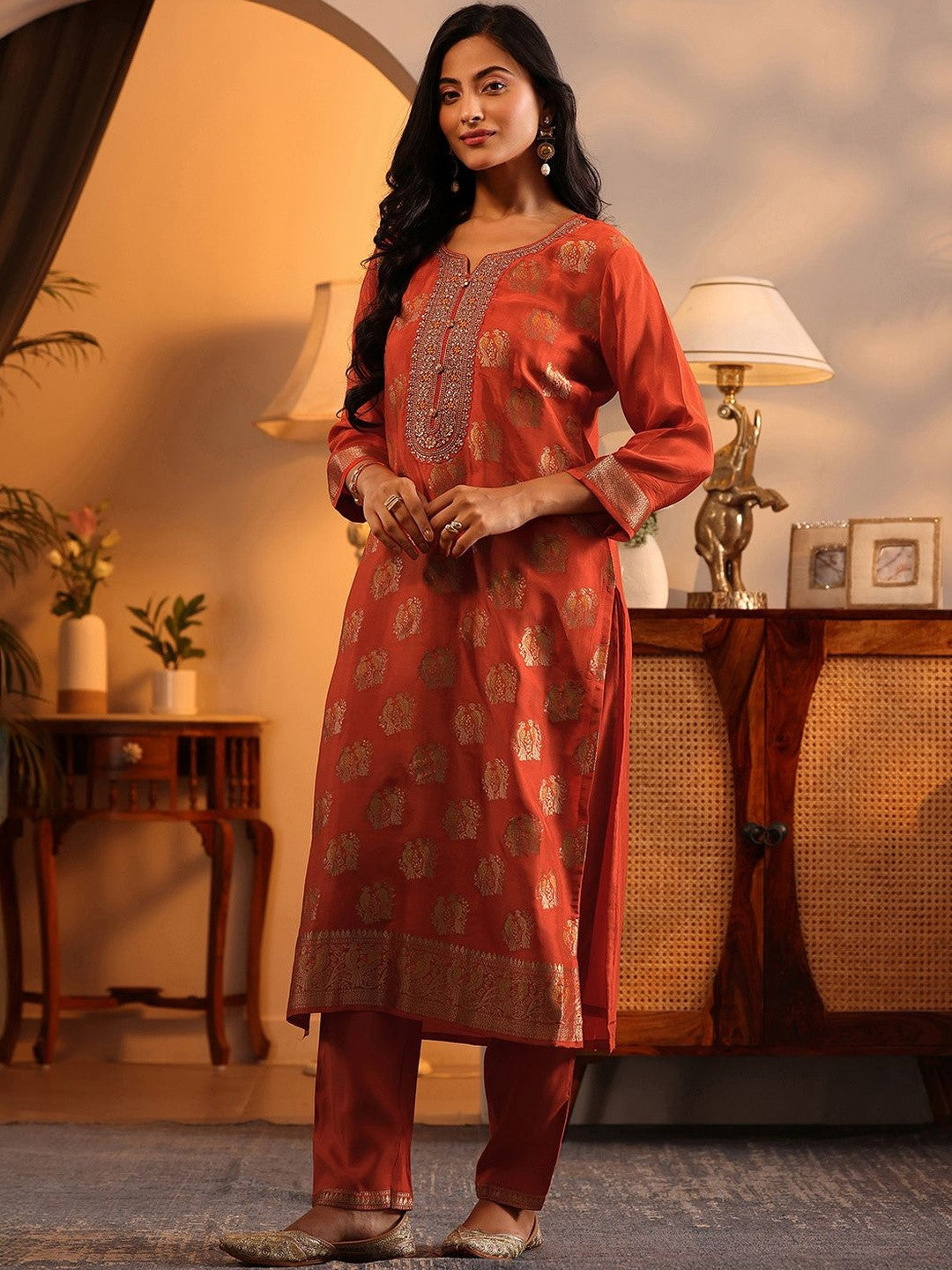 Woven Design Printed Thread Work Straight Kurta With Harem Pants & Dupatta