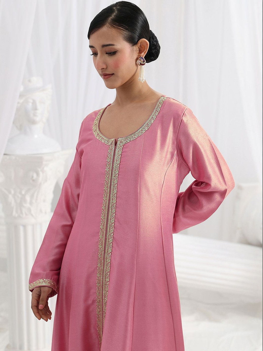 Women Floral Panelled Thread Work Kurta with Trousers & With Dupatta