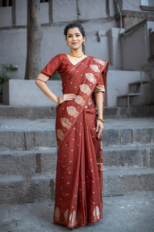Dhiyona HH Maroon Brown Alfi Motif Banarasi Zari Border Saree And Pallu