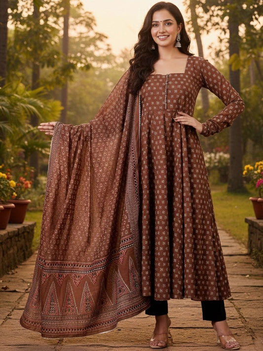 Dhiyona KL Women Ethnic Motifs Printed Panelled Kurta with Trousers & With Dupatta