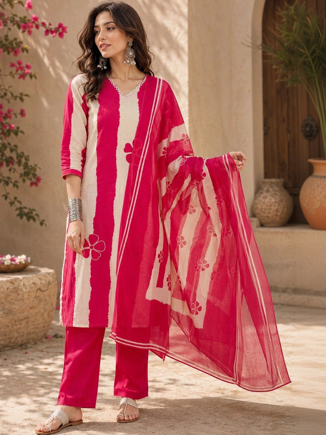 Dhiyona SN Women Floral Printed Regular Pure Cotton Kurta with Trousers & With Dupatta