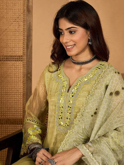 Women Floral Embroidered Anarkali Kurta with Trousers & Dupatta