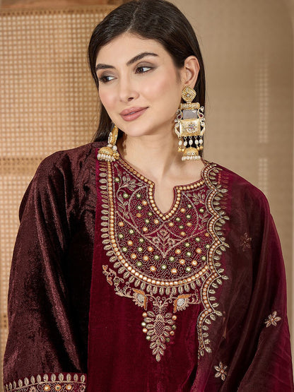 Dhiyona SN Zari Sequence Thread Cording Embroidered Velvet Kurta With Trousers & Dupatta