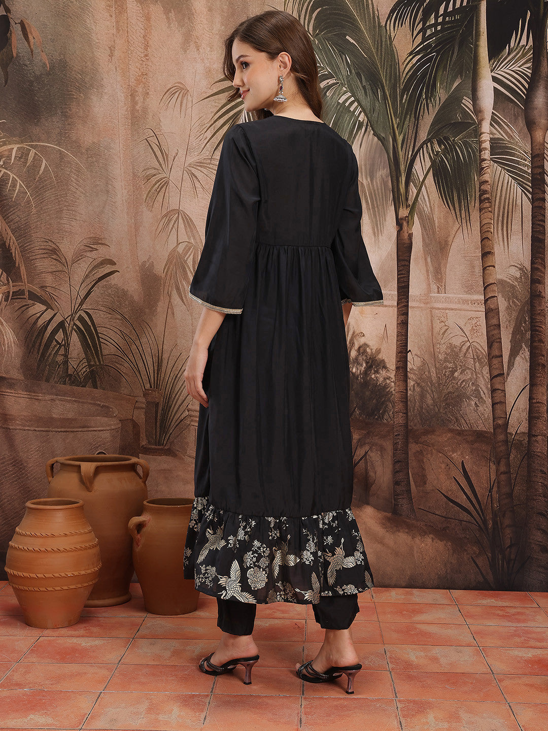 Floral Printed Empire Gotta Patti Kurta with Trousers