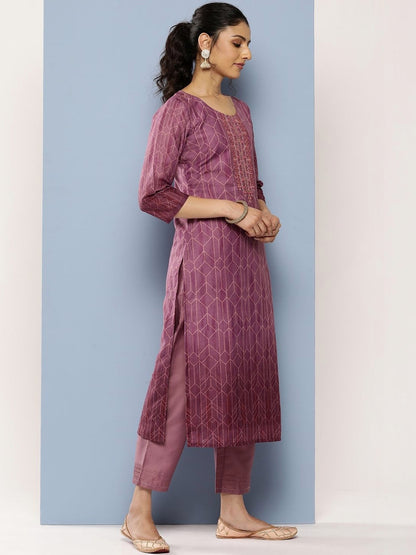 Women Printed Regular Thread Work Kurta with Trousers & With Dupatta