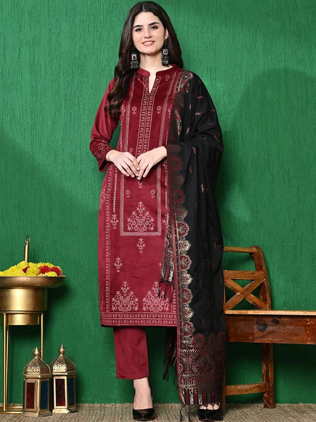 Maroon Floral Printed Winter Velvet Kurta & Trouser With Dupatta