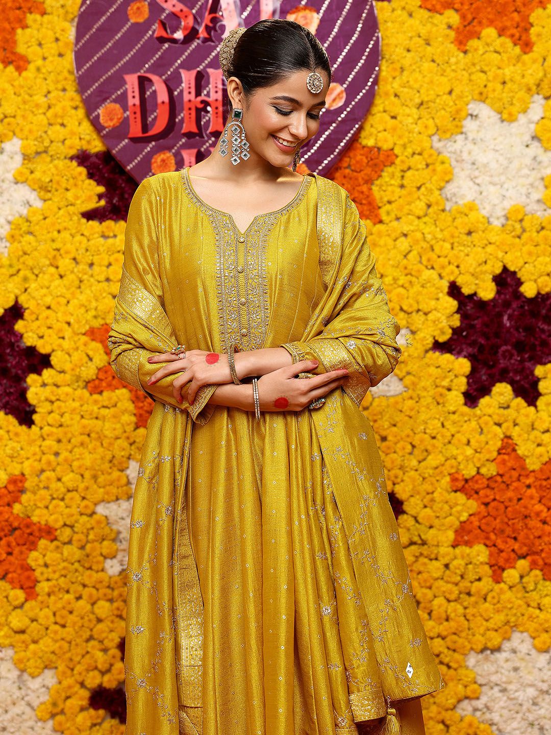 Dhiyona LL Geometric Woven Design Notch Neck Zari Straight Kurta With Palazzos And Dupatta