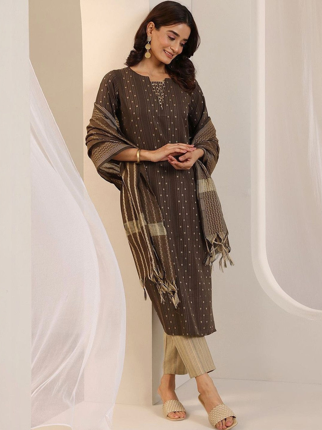 Women Ethnic Motifs Printed Regular Thread Work Kurta with Trousers & With Dupatta