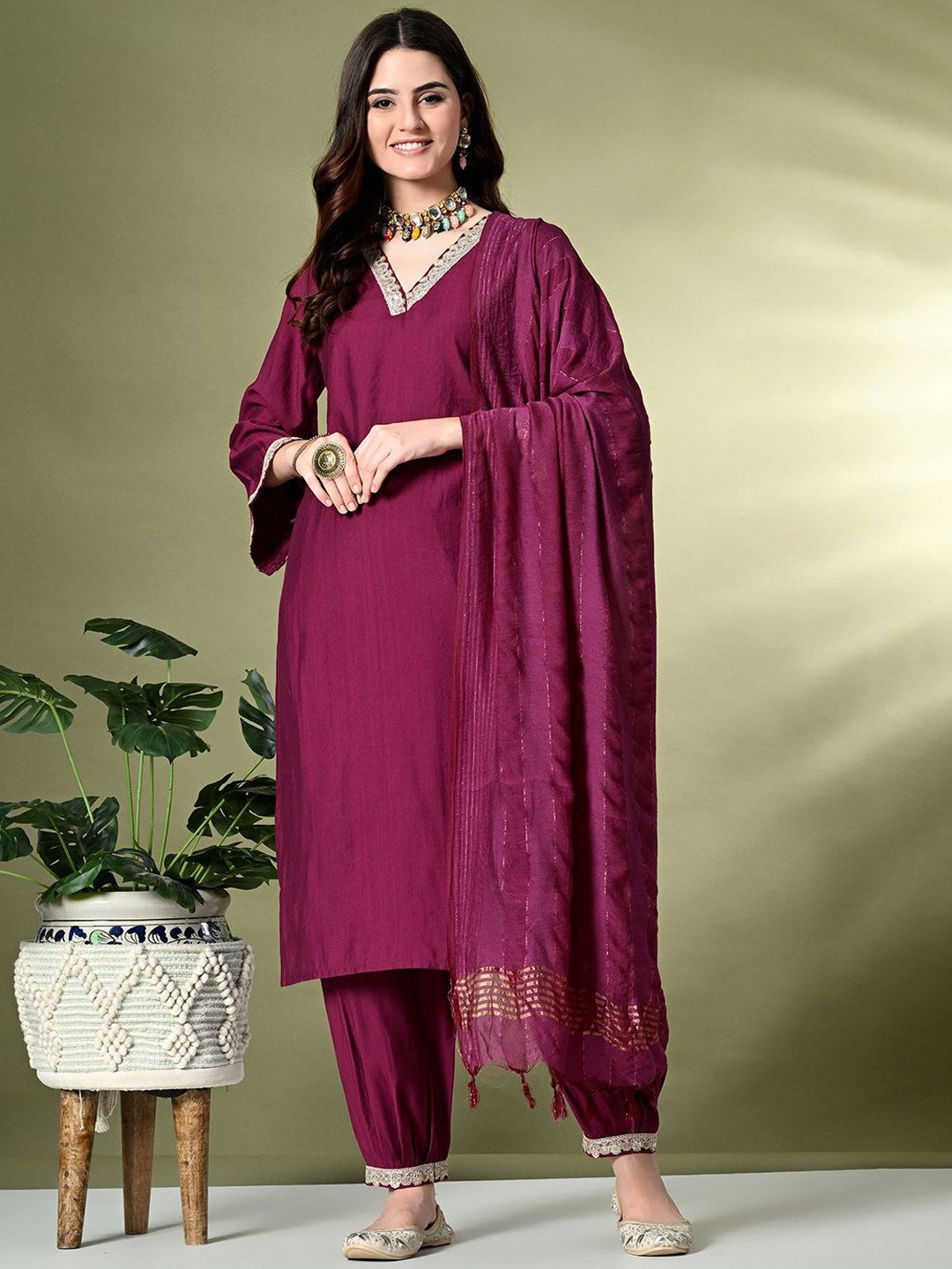 Dhiyona SN Embroidered Regular Thread Work Kurta with Salwar & With Dupatta