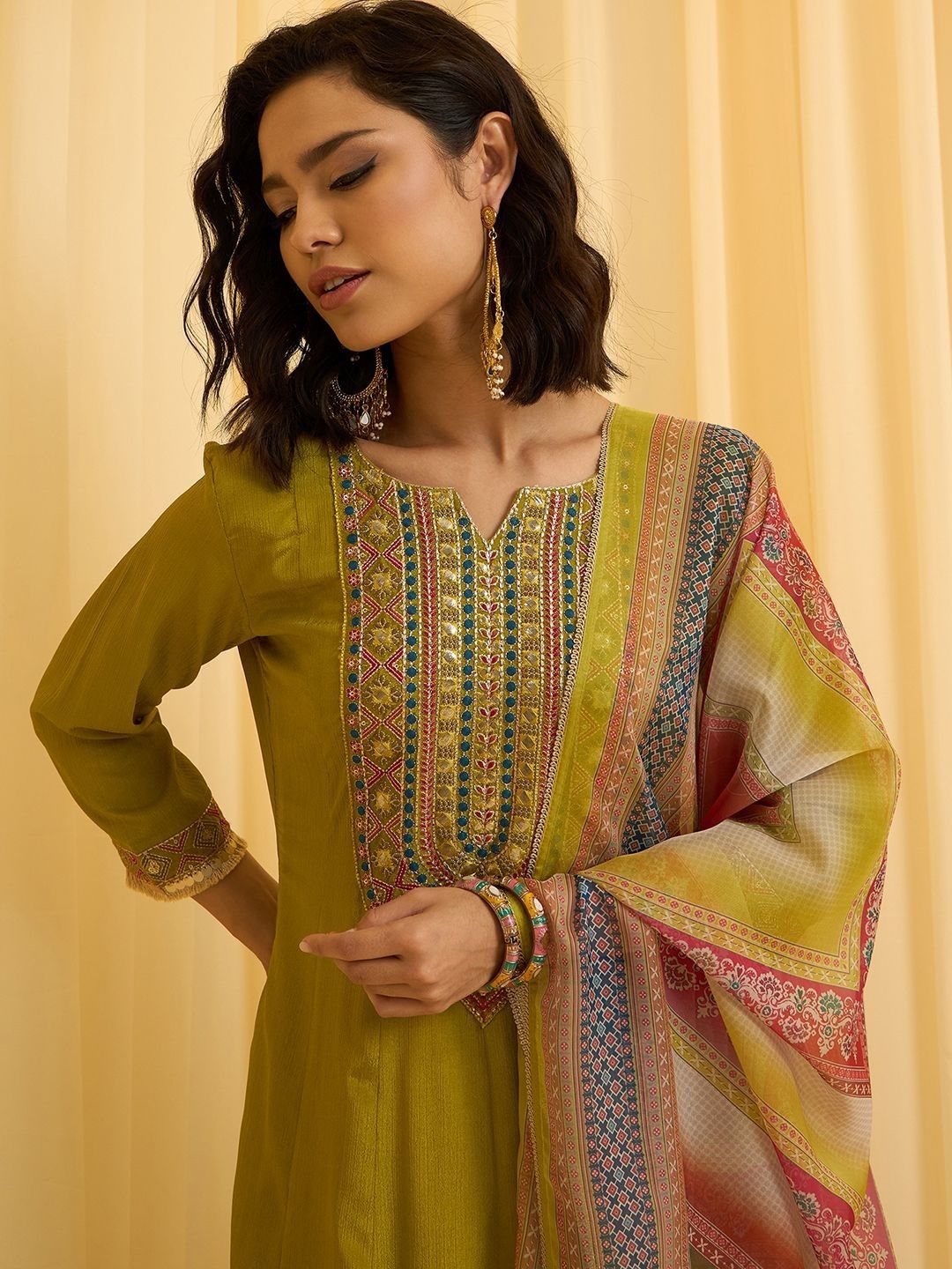 Dhiyona CH Women Ethnic Motifs Embroidered Kurta with Trousers & Dupatta