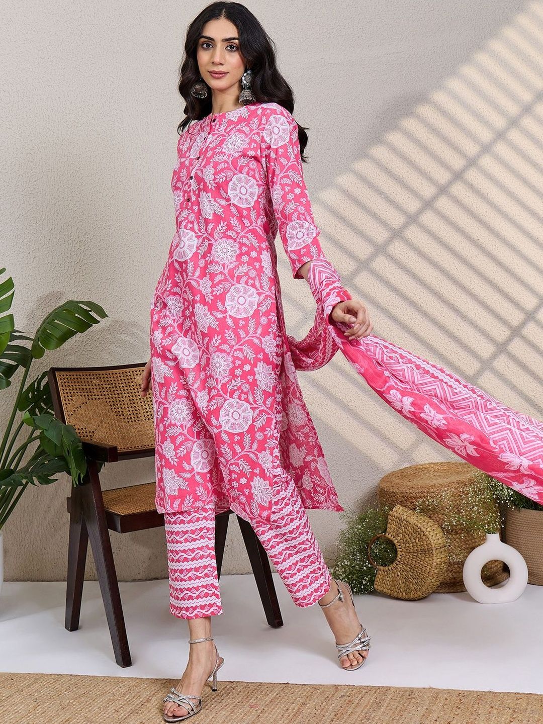 Women Floral Printed Regular Pure Cotton Kurta with Trousers & With Dupatta