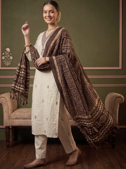 Women Ethnic Motifs Embroidered Regular Thread Work Pure Cotton Kurta with Trousers & With Dupatta