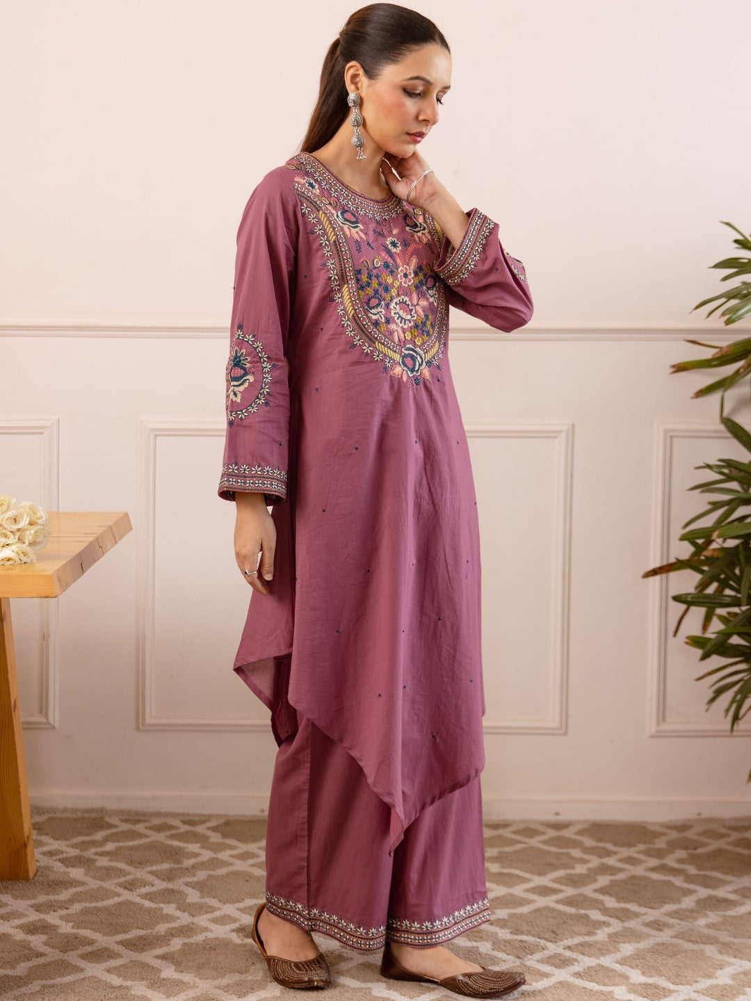 Women Floral Embroidered Pure Cotton Kurta with Palazzos