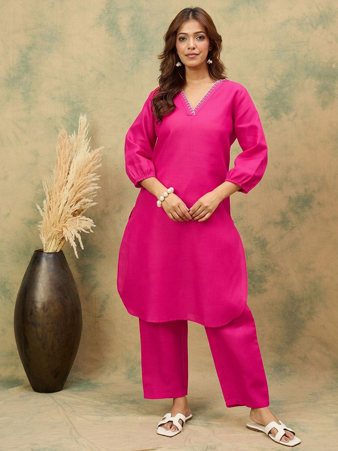 Fuchsia Women Solid Kurta with Trousers