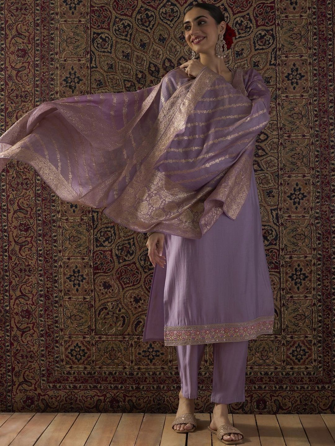 Ethnic Motifs Embroidered Round Neck Thread Work Kurta With Trousers & Dupatta