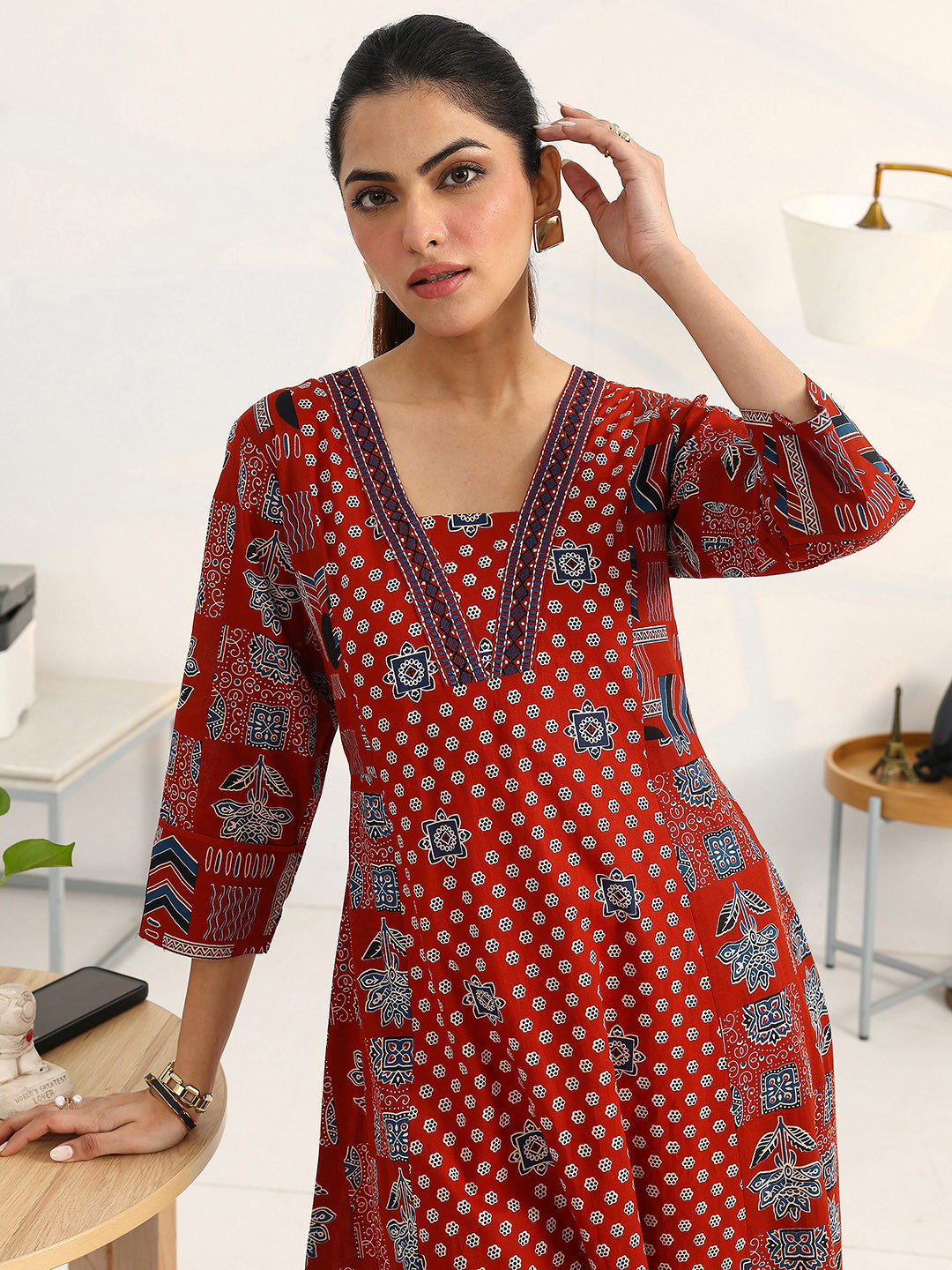 Women Ethnic Motifs Printed Regular Cotton Blend Kurta with Trousers & With Dupatta