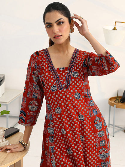 Women Ethnic Motifs Printed Regular Cotton Blend Kurta with Trousers & With Dupatta