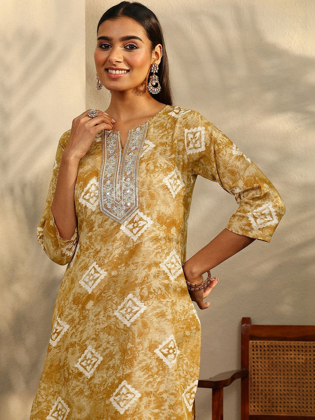 Women Ethnic Motifs Printed Regular Thread Work Kurta with Trousers & With Dupatta