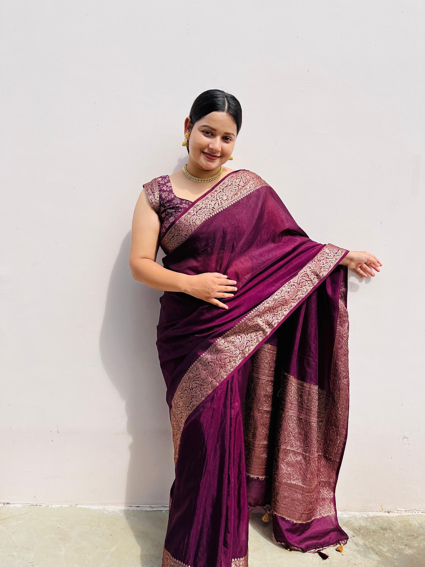 Dhiyona HH Magenta wine Classic Banarasi Woven Soft Saree with Antique Zari Borders