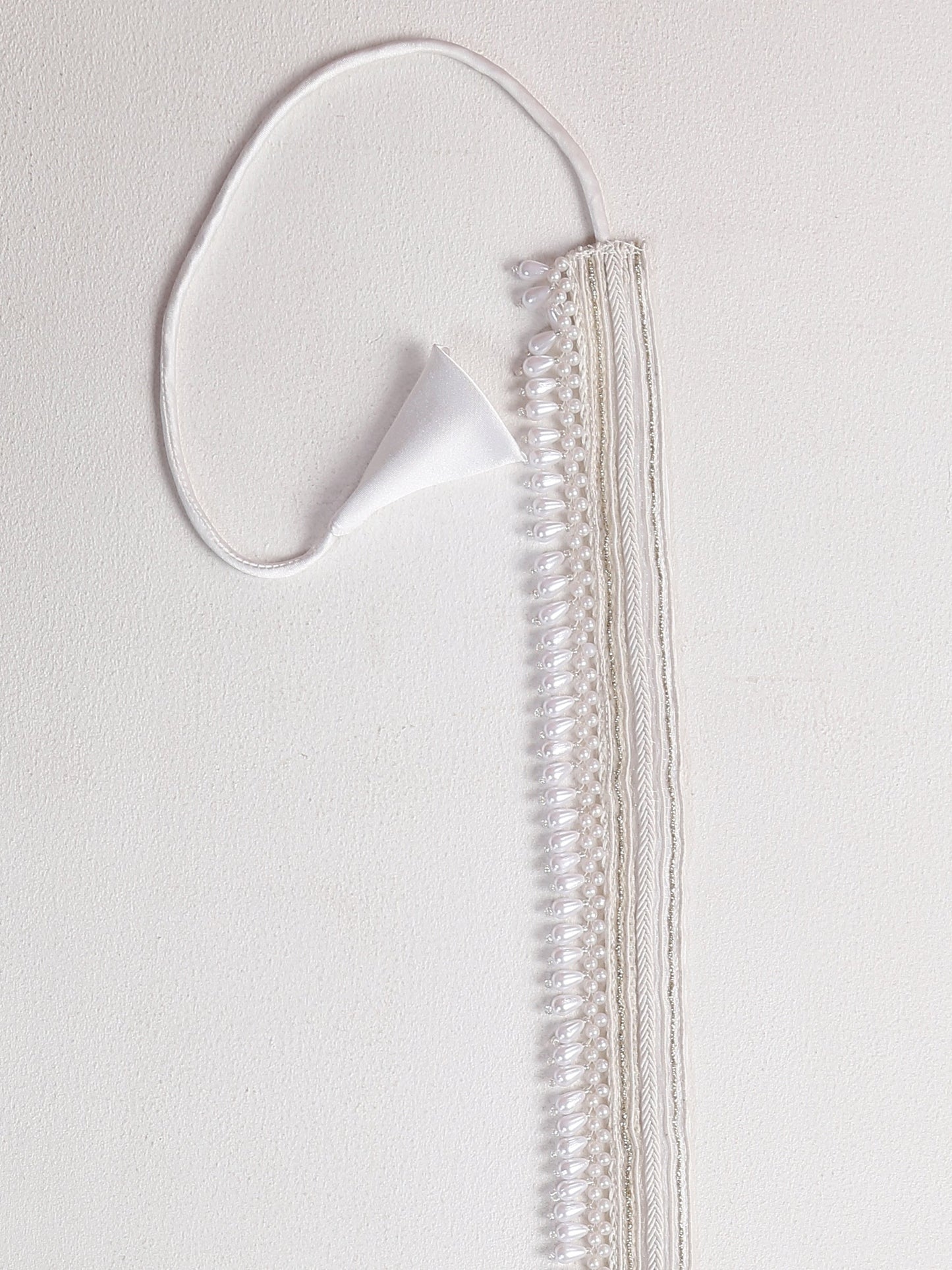 Dhiyona ST Belt - White Belt with Drop Pearls