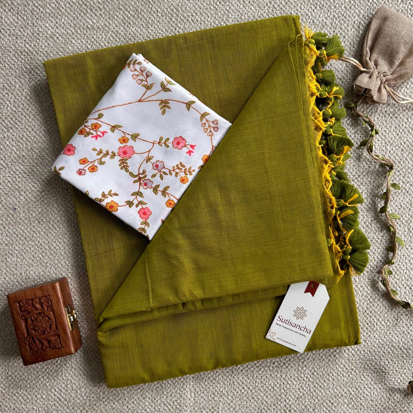 Dhiyona SS Sutisancha Lime colour Handloom Cotton Saree with Designer Blouse