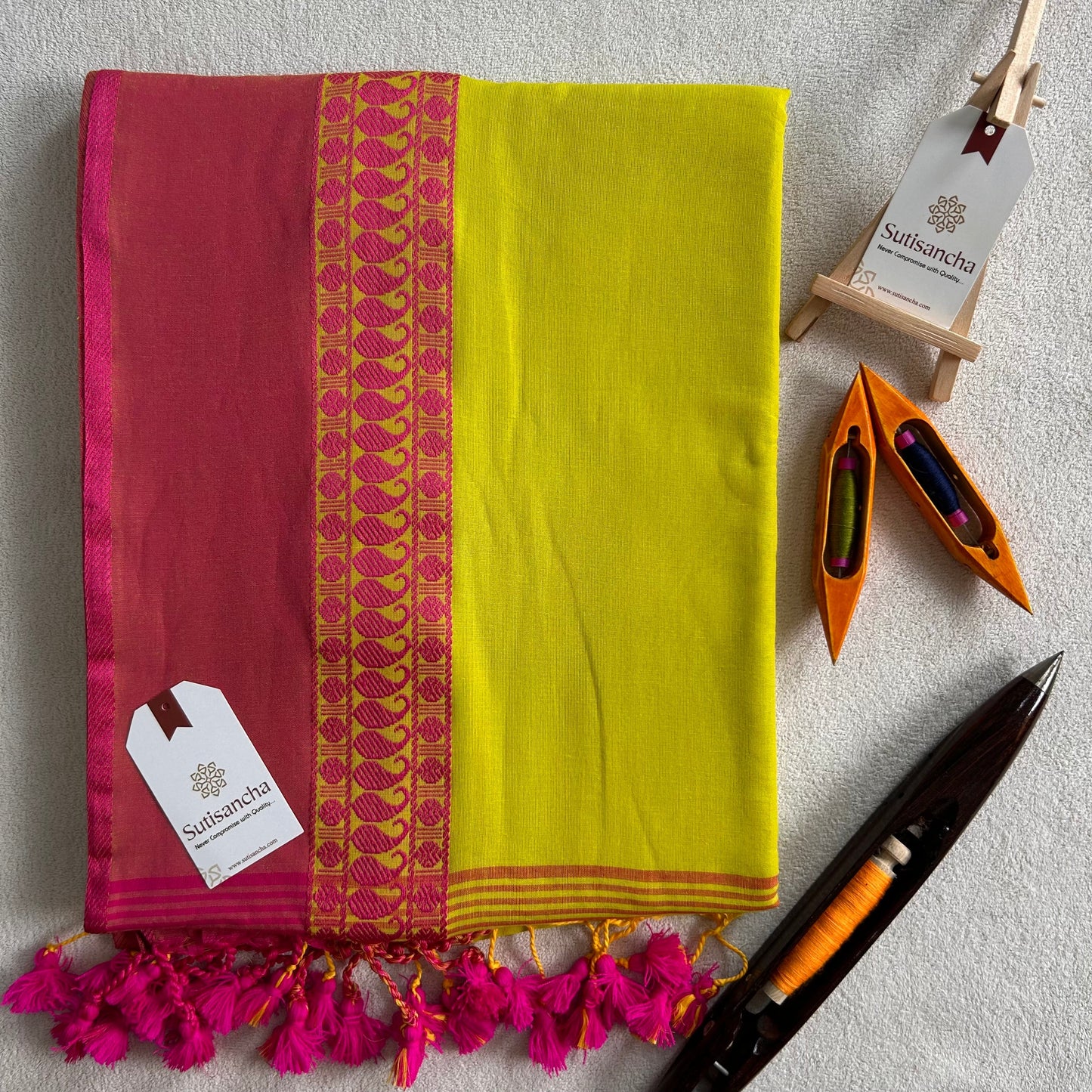 Dhiyona SS Sutisancha Classic Weave Bengal Cotton Saree