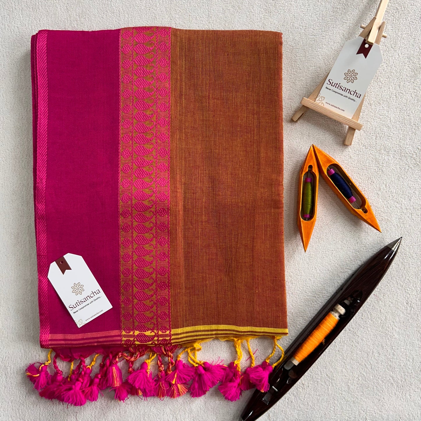 Dhiyona SS Sutisancha Classic Weave Bengal Cotton Saree