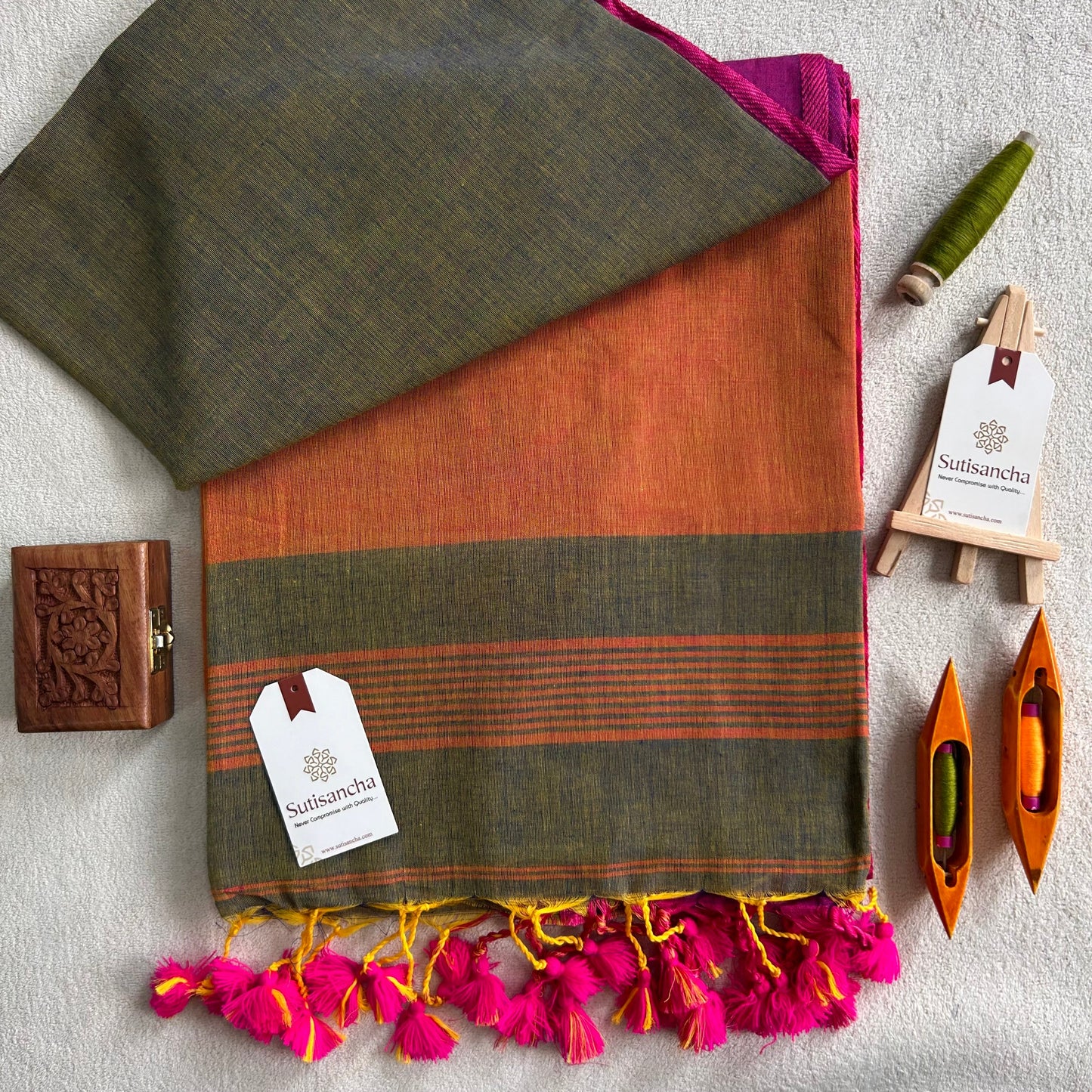 Dhiyona SS Sutisancha Classic Weave Bengal Cotton Saree