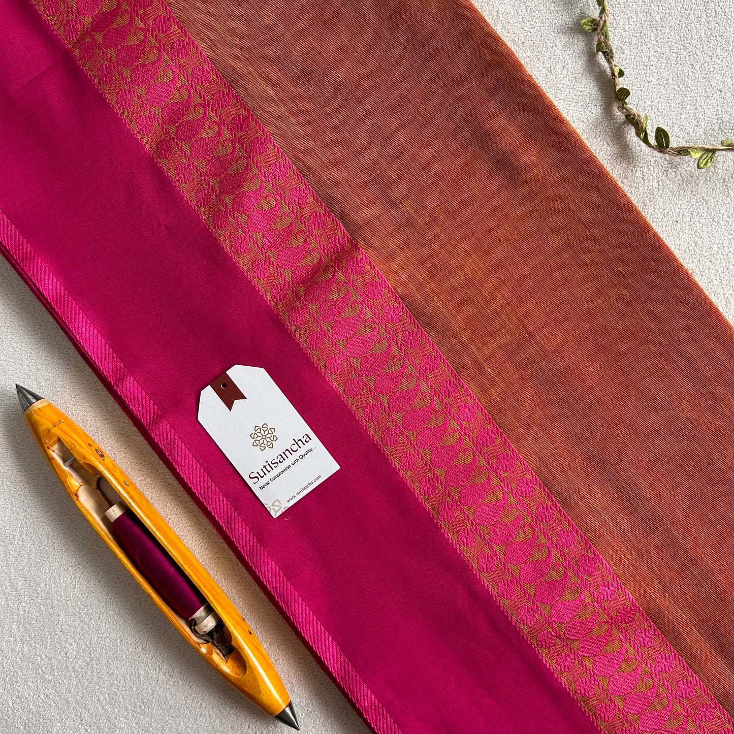 Dhiyona SS Sutisancha Classic Weave Bengal Cotton Saree