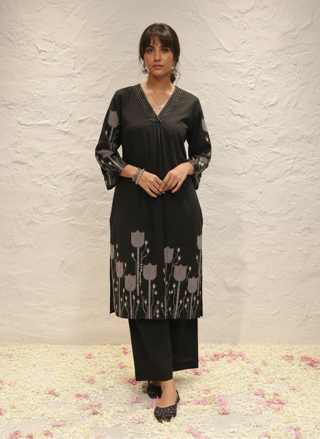 Krystle Onyx Printed Kurta Pant Set