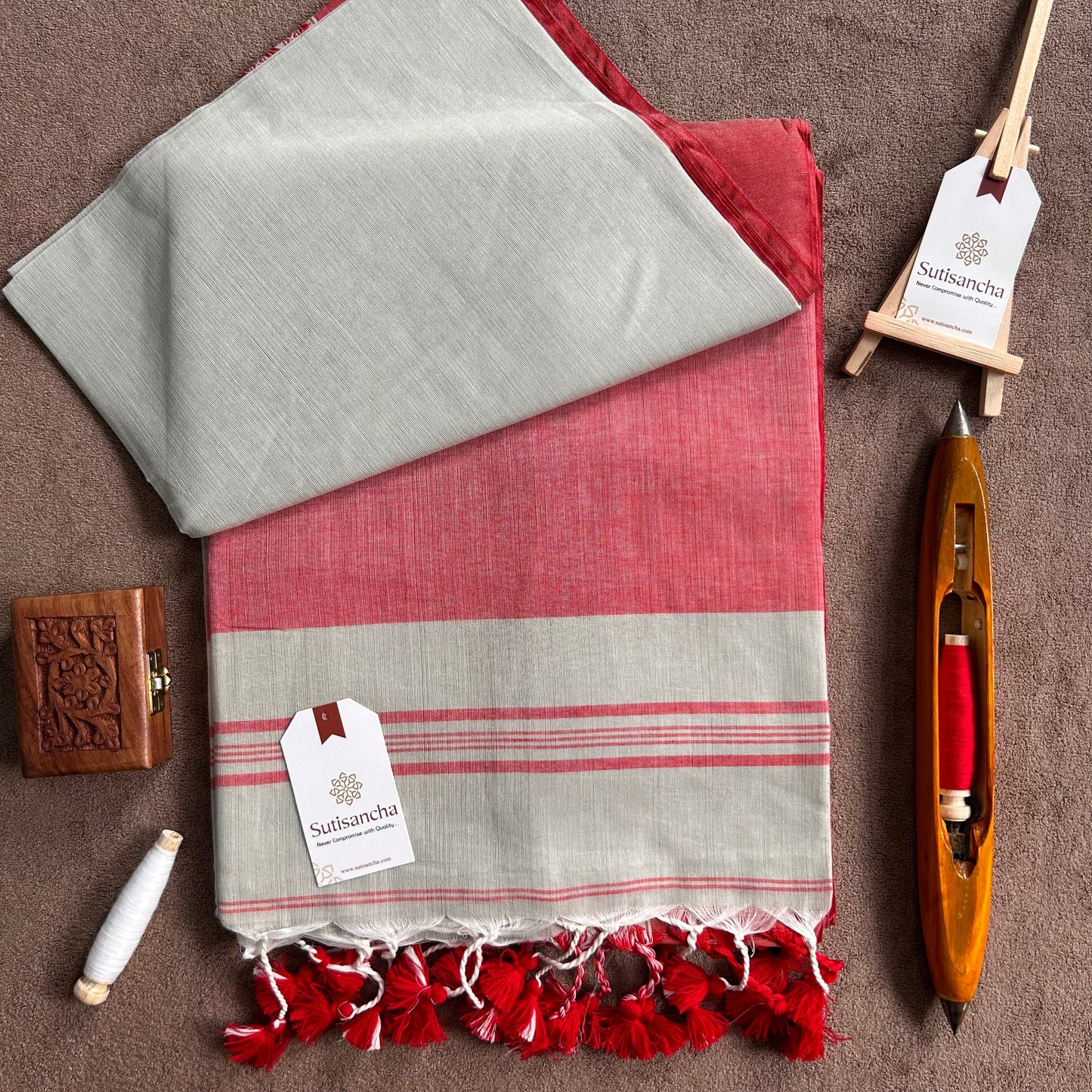 Dhiyona SS Sutisancha Bengal Cotton Saree in Traditional Weave